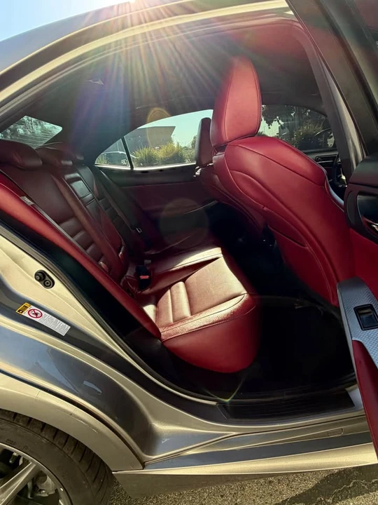 2015 Lexus IS 3rd Gen - Image 19 of 20