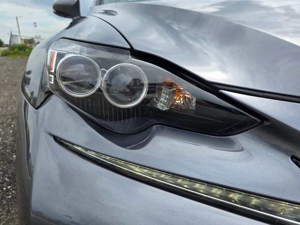 2015 Lexus IS 3rd Gen - Image 12 of 31