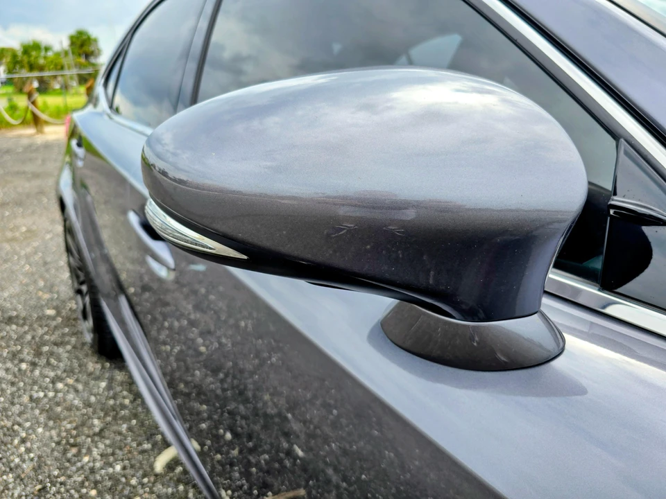 2015 Lexus IS 3rd Gen - Image 26 of 31