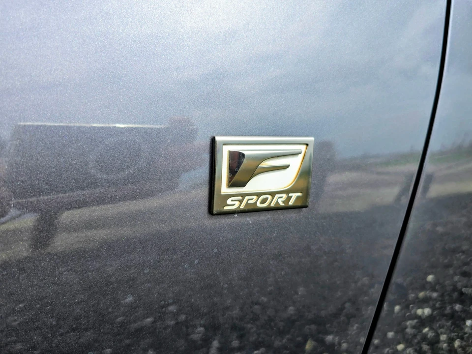 2015 Lexus IS 3rd Gen - Image 25 of 31