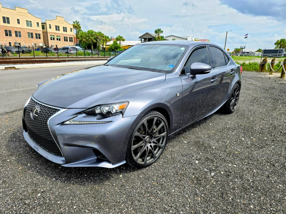 2015 Lexus IS 3rd Gen - Image 9 of 31