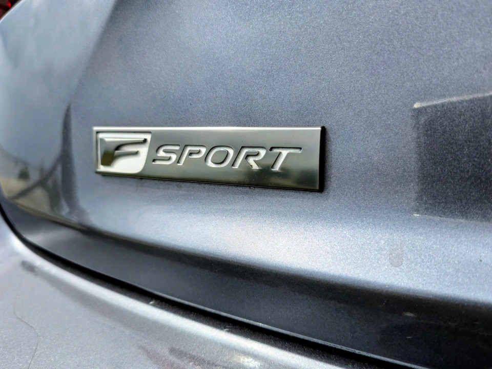 2015 Lexus IS 3rd Gen - Image 21 of 31