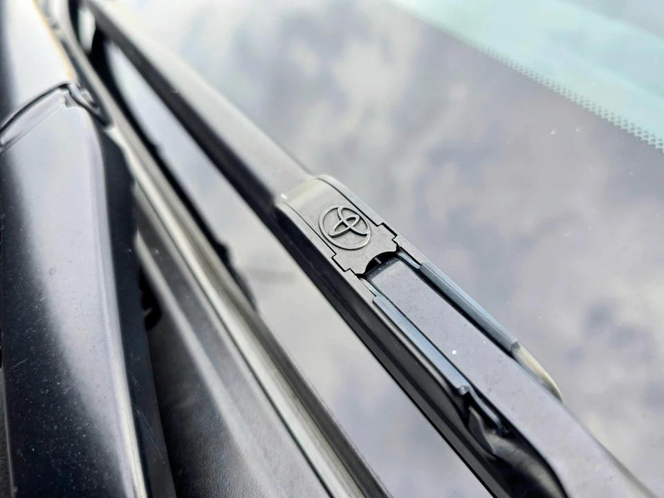 2015 Lexus IS 3rd Gen - Image 15 of 31