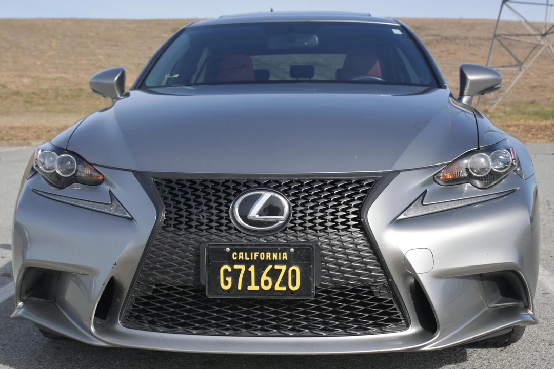 2015 Lexus IS 3rd Gen - Image 2 of 31