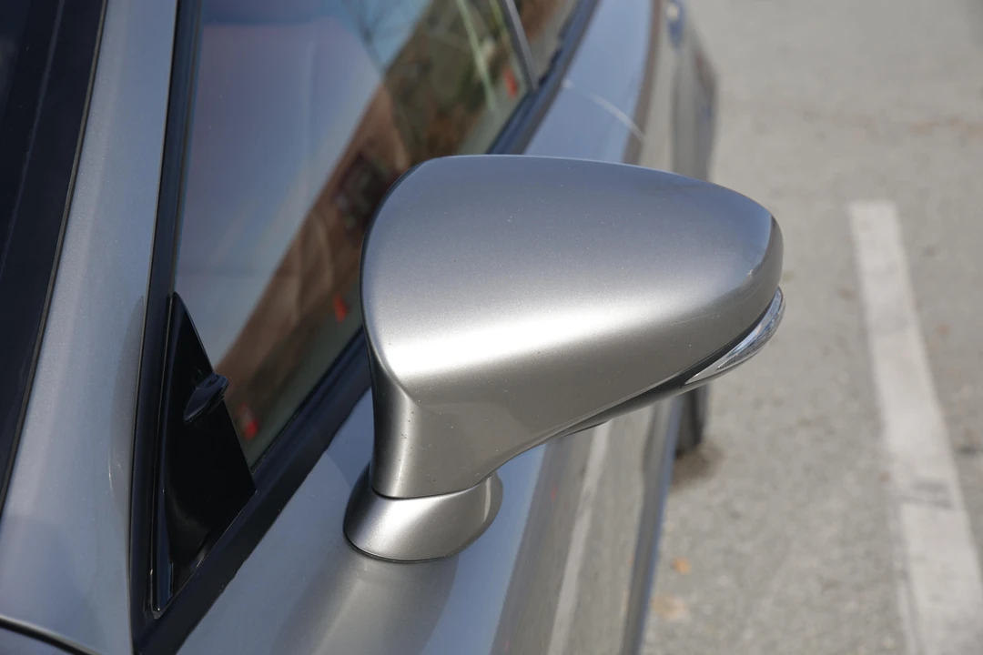 2015 Lexus IS 3rd Gen - Image 13 of 31