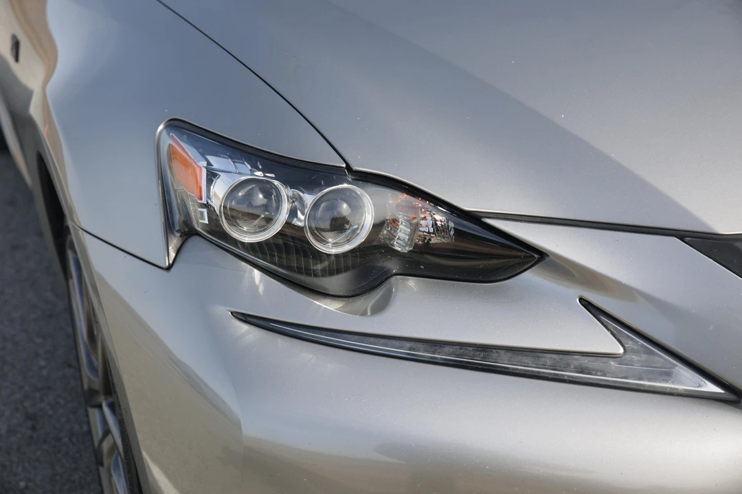 2015 Lexus IS 3rd Gen - Image 11 of 31