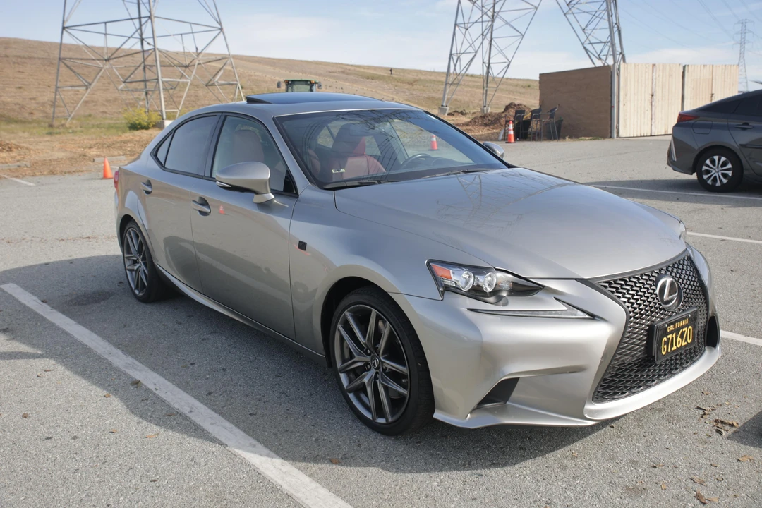 2015 Lexus IS 3rd Gen - Image 10 of 31