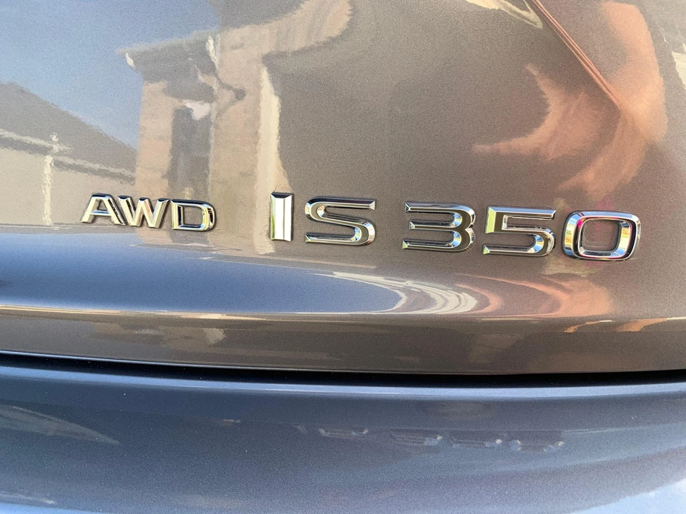2015 Lexus IS 3rd Gen - Image 30 of 31