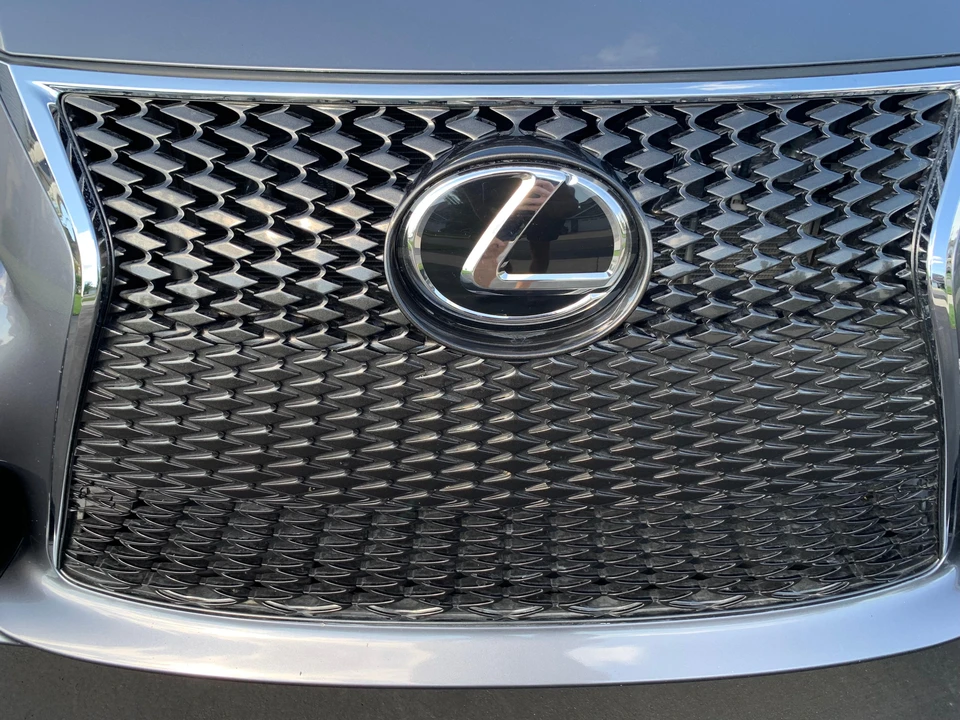 2015 Lexus IS 3rd Gen - Image 17 of 31