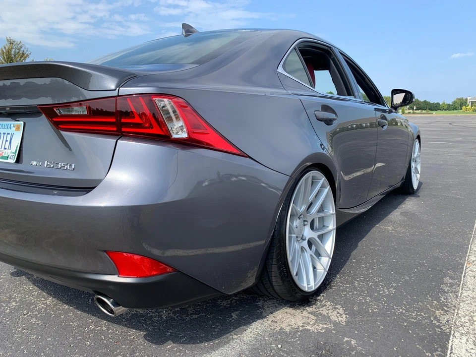 2015 Lexus IS 3rd Gen - Image 12 of 31