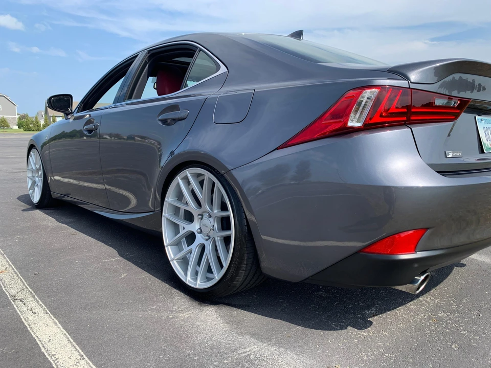 2015 Lexus IS 3rd Gen - Image 11 of 31