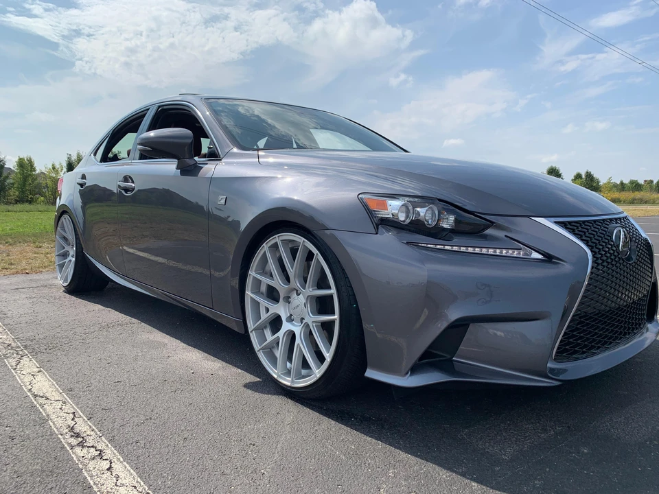 2015 Lexus IS 3rd Gen - Image 13 of 31