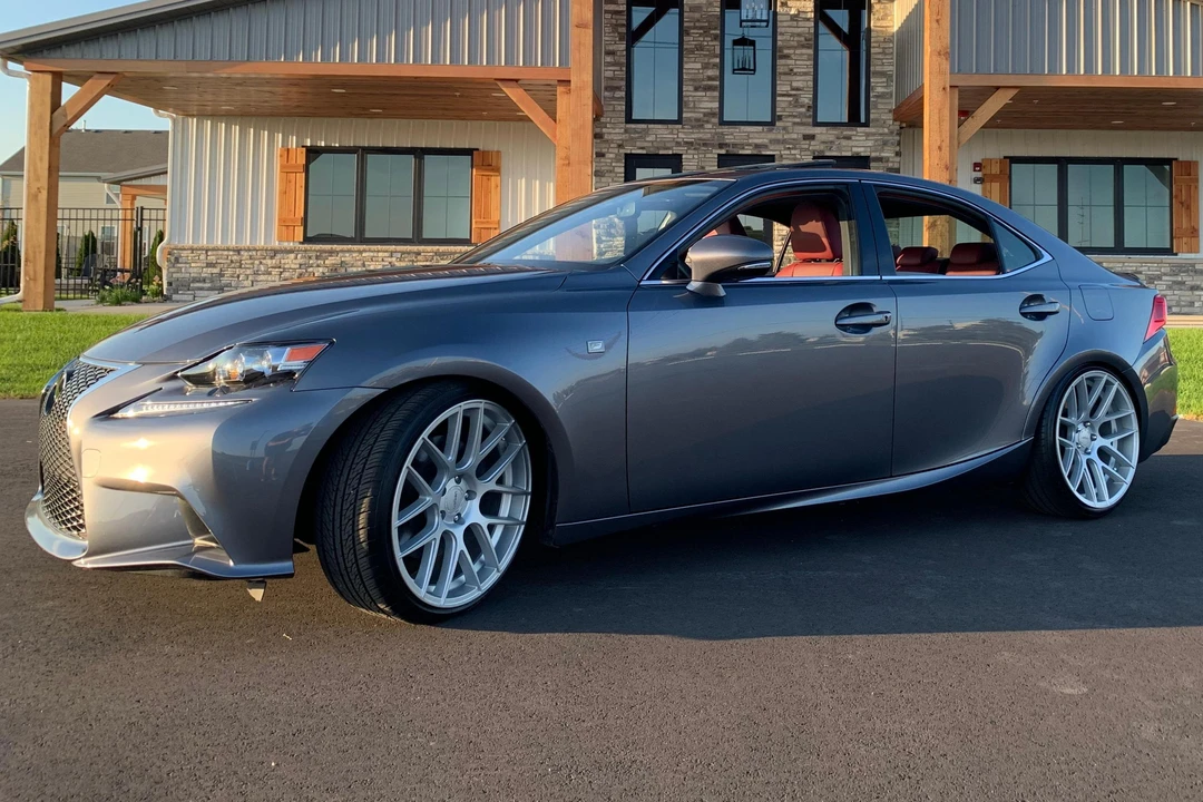 2015 Lexus IS 3rd Gen - Image 3 of 31