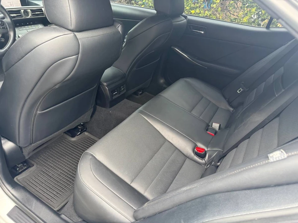2015 Lexus IS 3rd Gen - Image 5 of 9