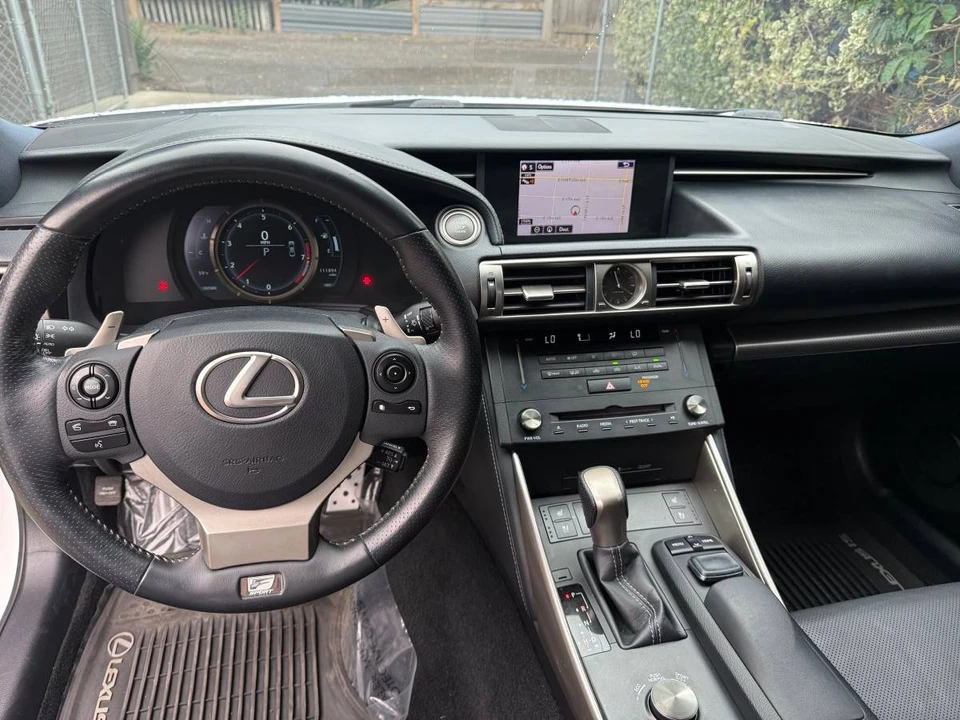 2015 Lexus IS 3rd Gen - Image 4 of 9
