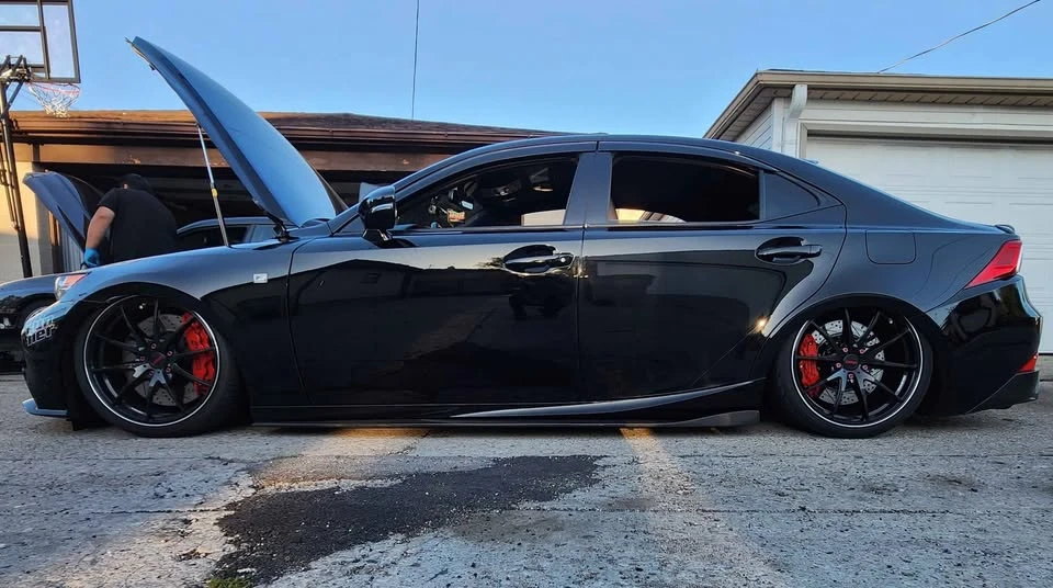 2015 Lexus IS 3rd Gen - Image 18 of 19