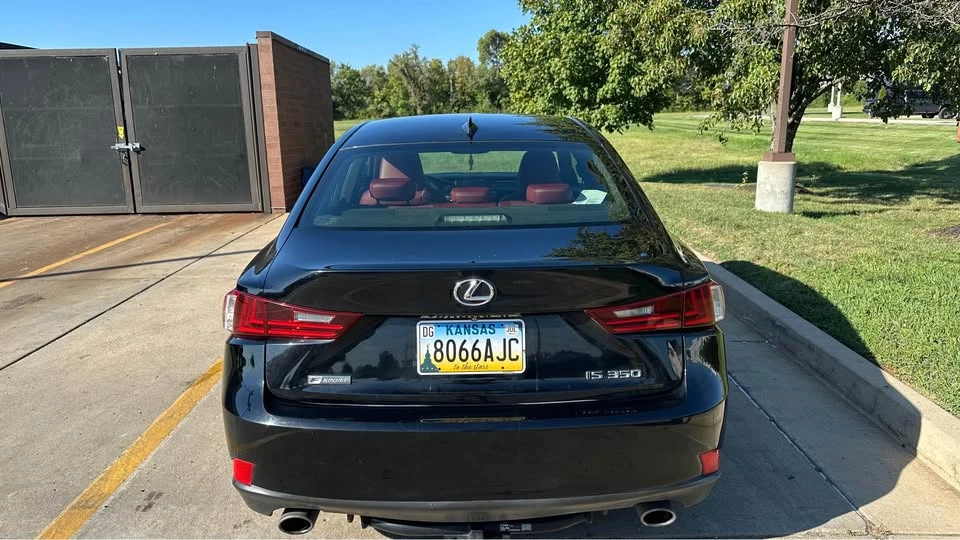 2015 Lexus IS 3rd Gen - Image 7 of 9