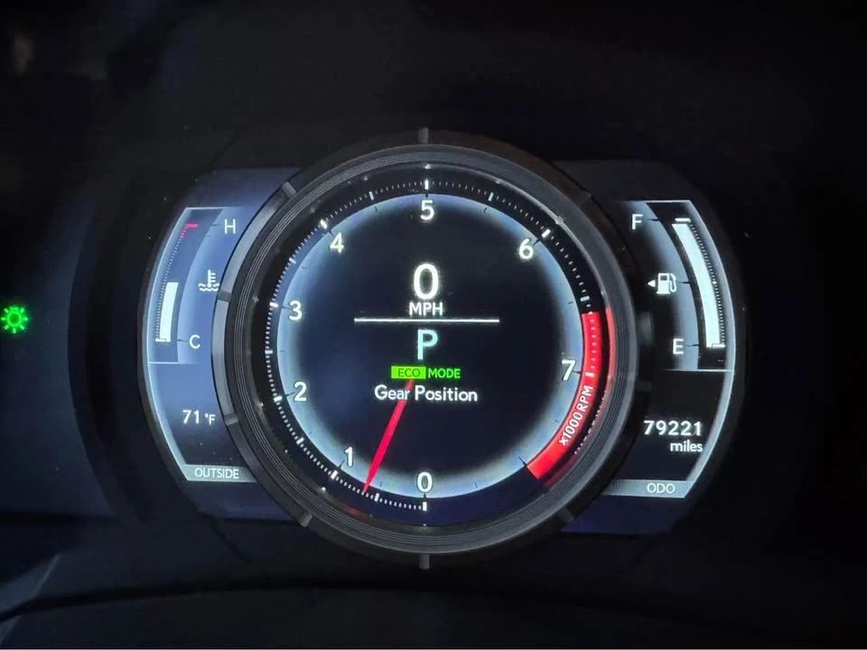 2015 Lexus IS 3rd Gen - Image 10 of 18