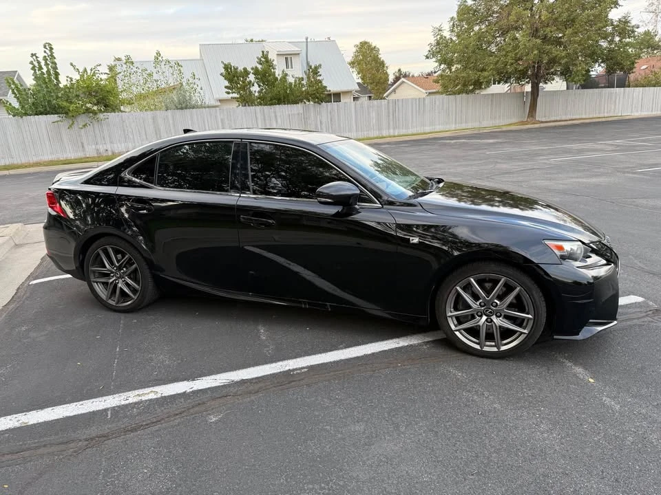 2015 Lexus IS 3rd Gen - Image 8 of 9