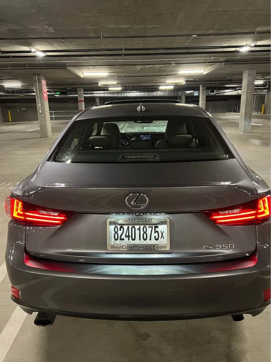 2015 Lexus IS 3rd Gen - Image 8 of 20