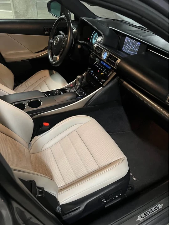 2015 Lexus IS 3rd Gen - Image 16 of 20