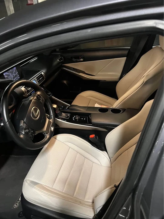 2015 Lexus IS 3rd Gen - Image 14 of 20