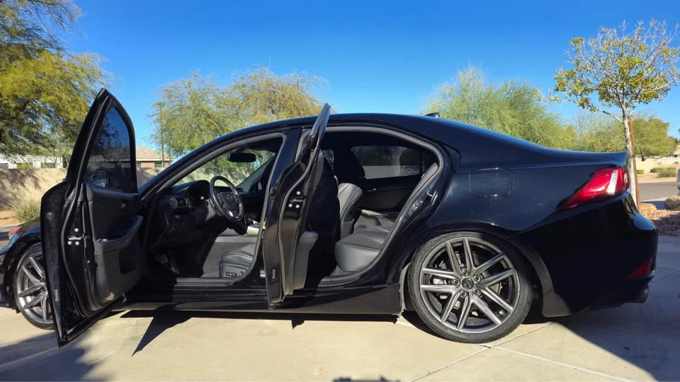 2015 Lexus IS 3rd Gen - Image 10 of 12