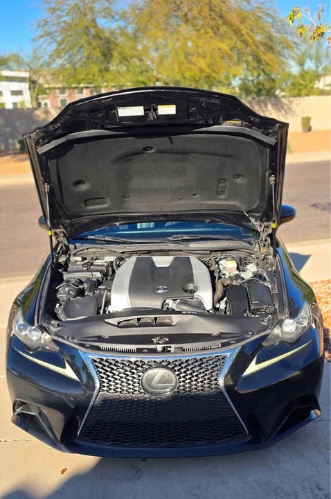 2015 Lexus IS 3rd Gen - Image 9 of 12