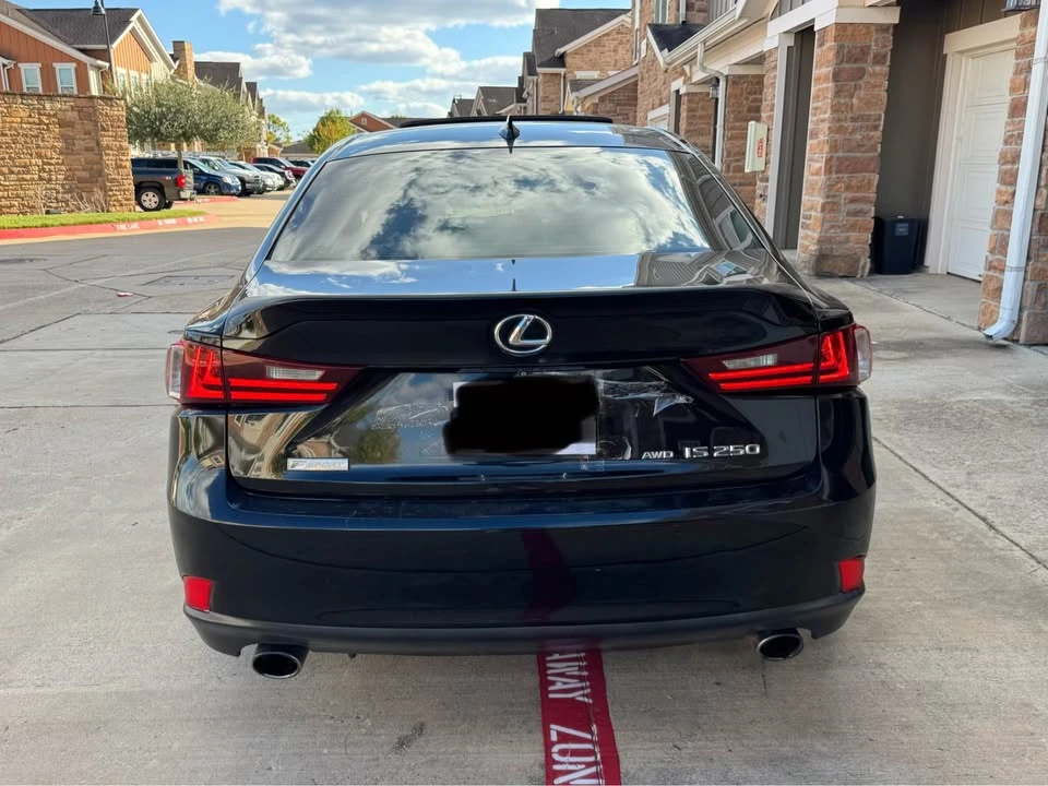 2015 Lexus IS 3rd Gen - Image 4 of 20