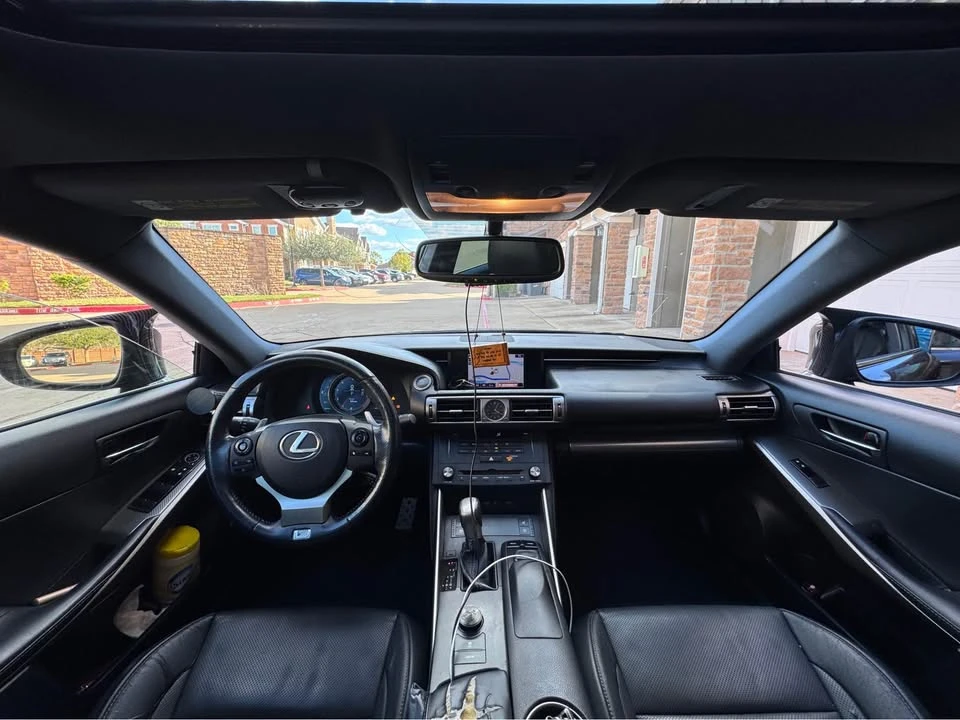 2015 Lexus IS 3rd Gen - Image 18 of 20