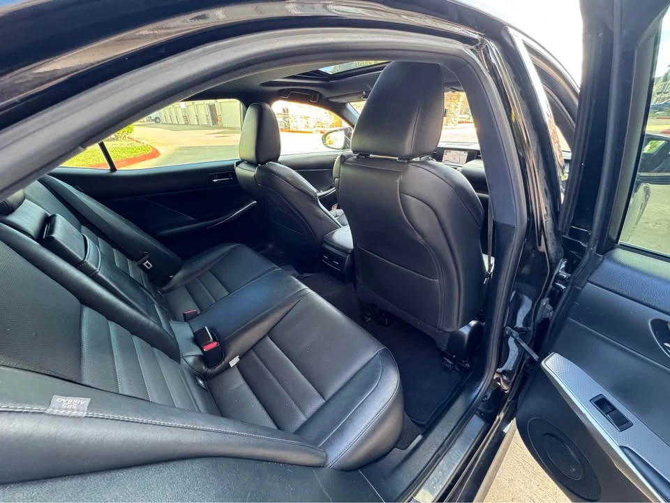 2015 Lexus IS 3rd Gen - Image 11 of 20