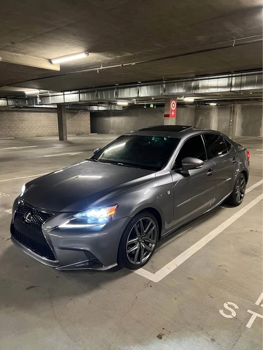 2015 Lexus IS 3rd Gen - Image 4 of 20
