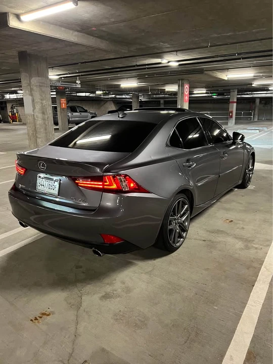 2015 Lexus IS 3rd Gen - Image 9 of 20