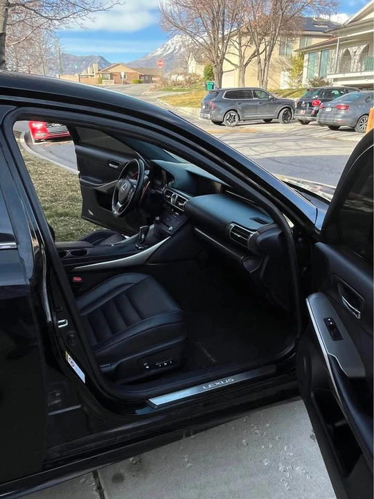2015 Lexus IS 3rd Gen - Image 10 of 19