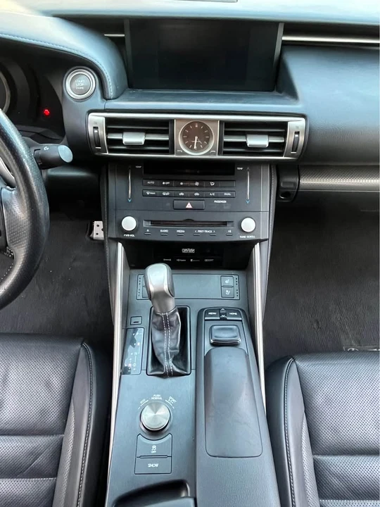 2015 Lexus IS 3rd Gen - Image 12 of 19