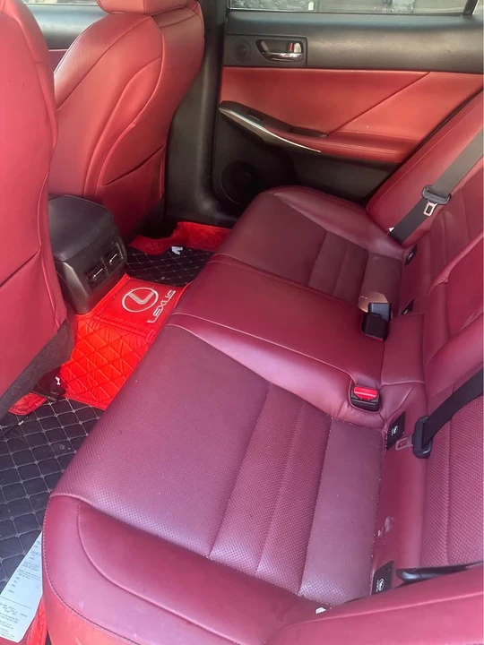 2015 Lexus IS 3rd Gen - Image 11 of 15