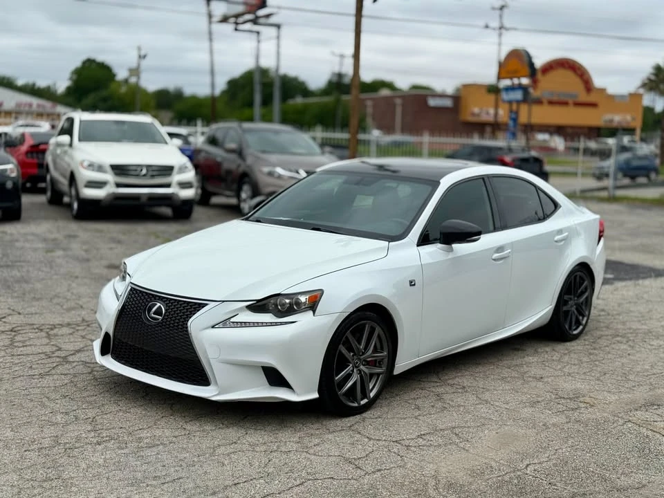 2015 Lexus IS 3rd Gen - Image 6 of 10