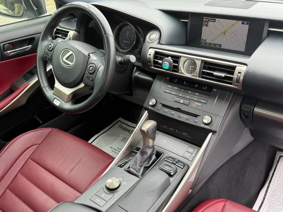 2015 Lexus IS 3rd Gen - Image 5 of 10