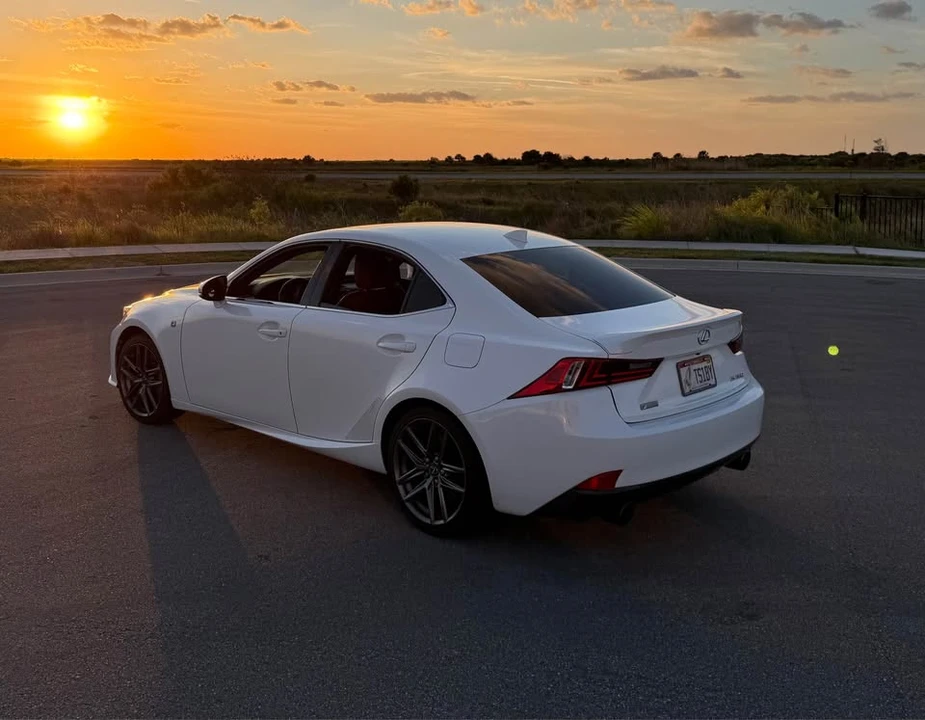 2015 Lexus IS 3rd Gen - Image 7 of 13