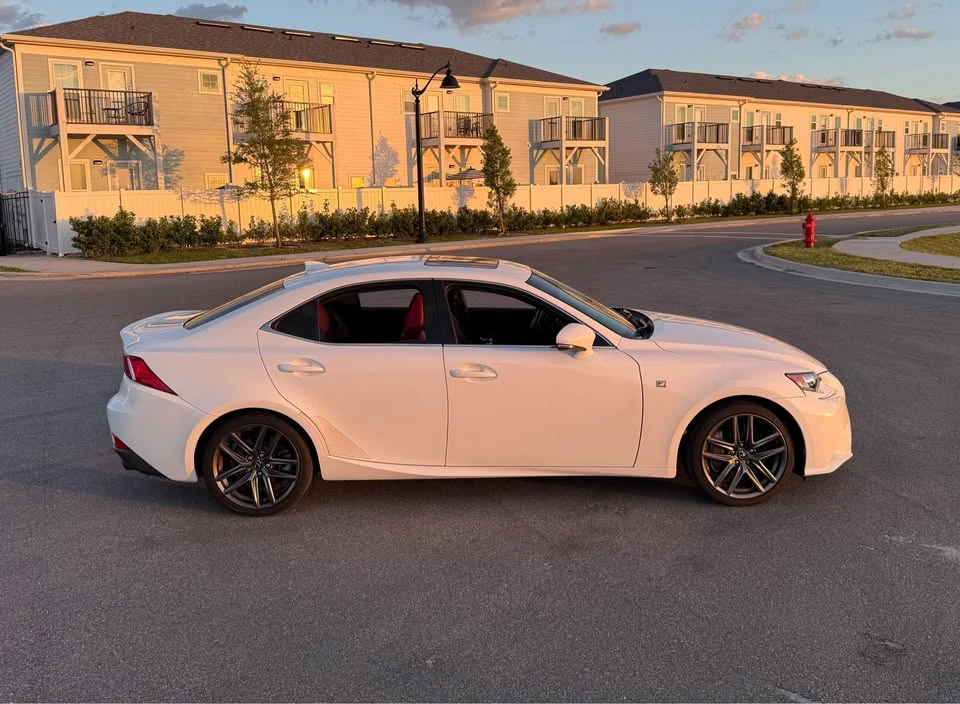 2015 Lexus IS 3rd Gen - Image 4 of 13