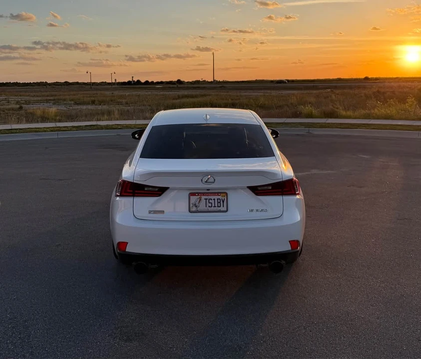 2015 Lexus IS 3rd Gen - Image 6 of 13