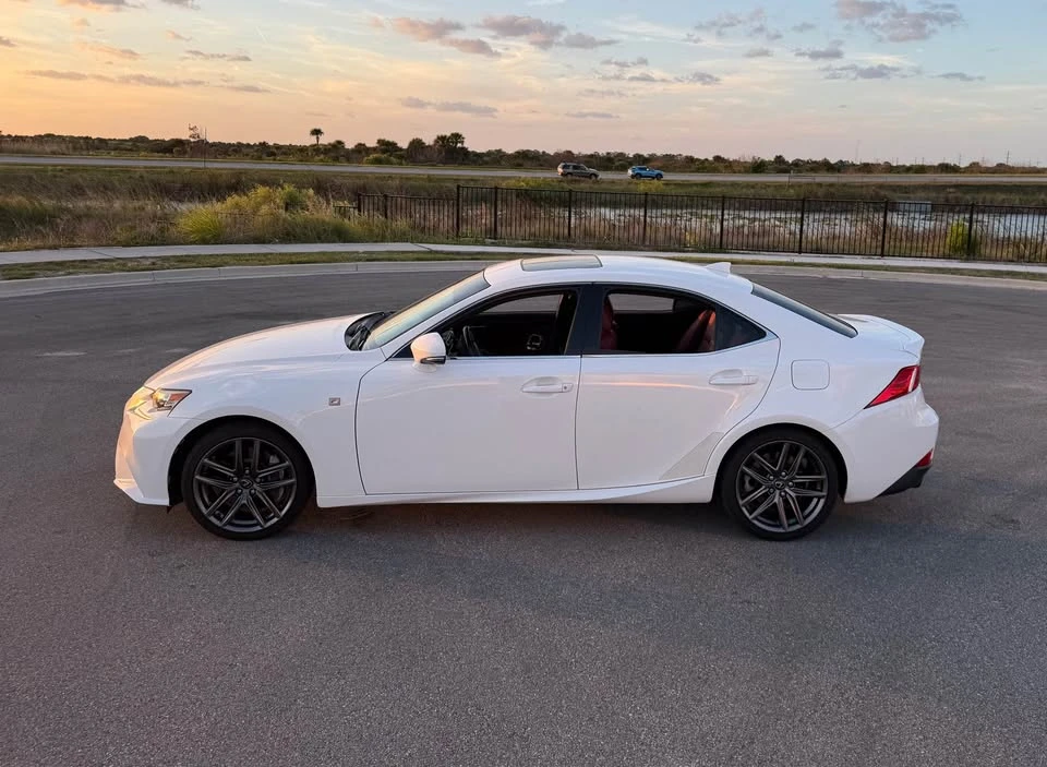 2015 Lexus IS 3rd Gen - Image 8 of 13