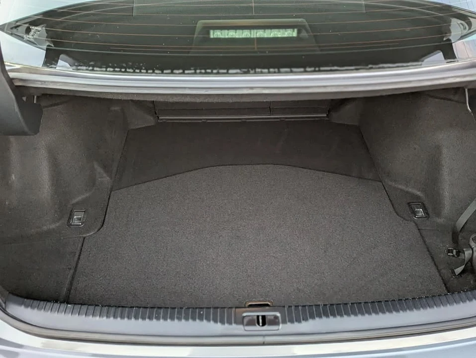 2015 Lexus IS 3rd Gen - Image 11 of 20
