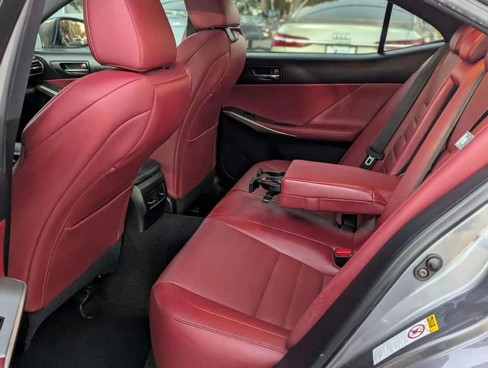 2015 Lexus IS 3rd Gen - Image 9 of 20