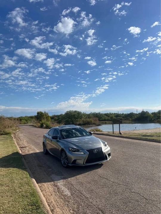2015 Lexus IS 3rd Gen - Image 8 of 16
