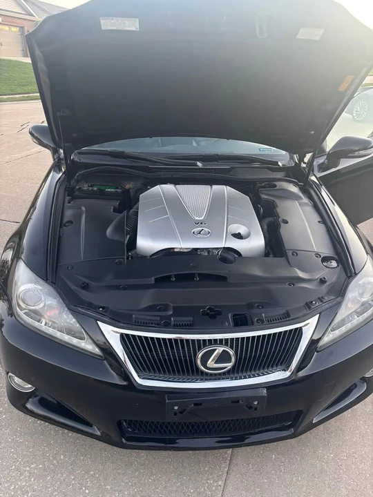 2015 Lexus IS 2nd Gen - Image 6 of 14