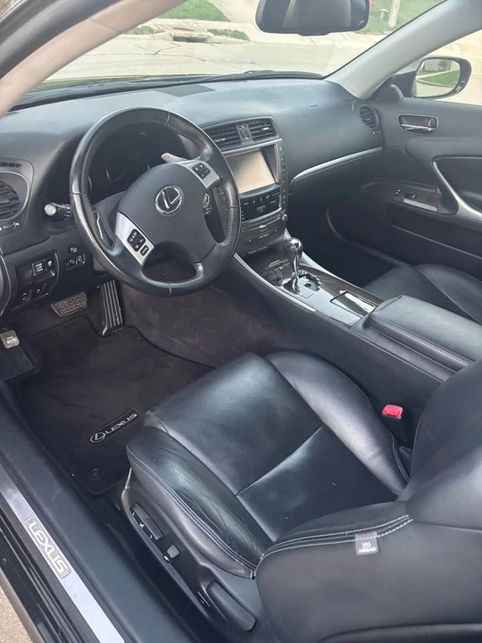 2015 Lexus IS 2nd Gen - Image 5 of 14