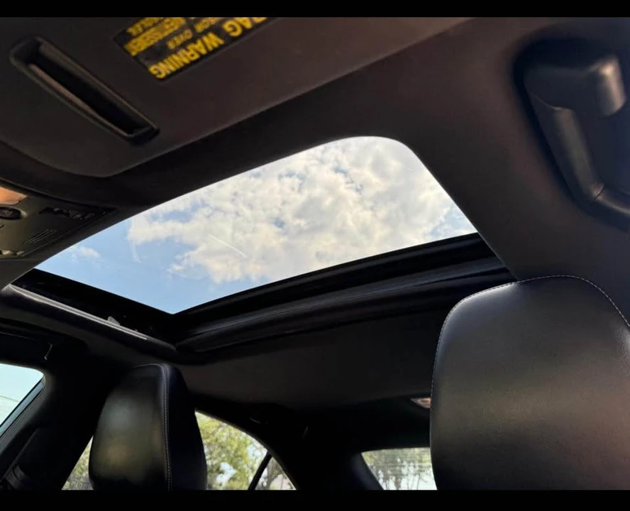 2015 Lexus IS 3rd Gen - Image 4 of 11