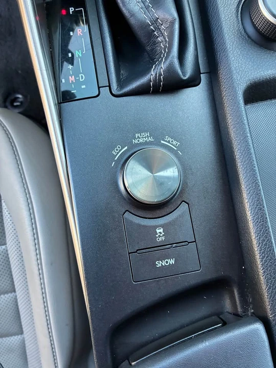2015 Lexus IS 3rd Gen - Image 9 of 11