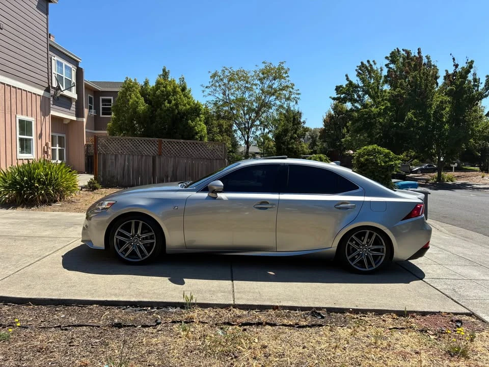 2015 Lexus IS 3rd Gen - Image 5 of 11
